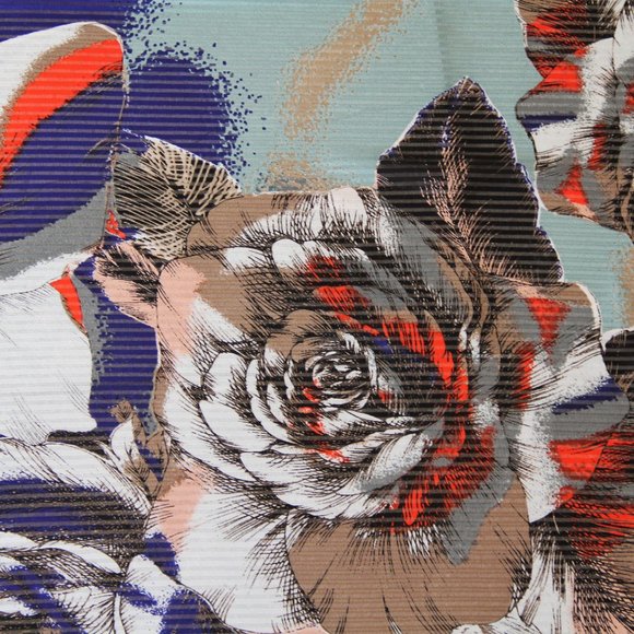 New & Tag Vince Camuto Long Rectangle Flower Scarf - Picture 4 of 14